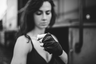 Gettin' ready / Performance / sport,boxen,gettingready,bnw,schwarzweiss,frau,woman,strong