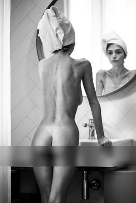 » #2/6 « / the morning / Blog-Beitrag von <a href="https://strkng.com/de/fotograf/mauro+sini/">Fotograf Mauro Sini</a> / 17.02.2021 09:56 / Nude