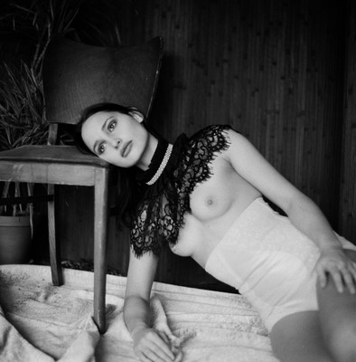 » #1/4 « / When the night comes / Blog post by <a href="https://strkng.com/en/photographer/marta+gli%C5%84ska/">Photographer Marta Glińska</a> / 2022-01-31 21:16 / Nude