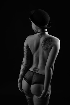 Tattoo / Nude / monochrome,muse,diefotolounge,hat,nude,seminude