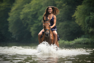 tempo / Menschen / outdoor,water,wet,girl,horse