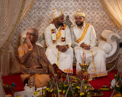 Vor dem nächsten Schritt / Hochzeit / Bräutigam,bruder,priester,zeremoniell,hochzeit