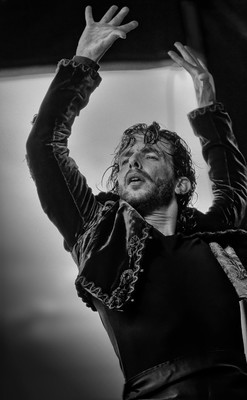 » #2/4 « / Arte Flamenco Festival 2021 / Blog-Beitrag von <a href="https://strkng.com/de/fotograf/surman+christophe/">Fotograf surman christophe</a> / 11.07.2021 23:59 / Schwarz-weiss