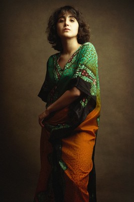 » #3/4 « / Portrait of Ghazal / Blog post by <a href="https://strkng.com/en/photographer/reza+shamszadeh/">Photographer Reza shamszadeh</a> / 2023-06-10 12:42