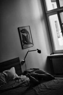 » #7/9 « / Homestory / Blog post by <a href="https://strkng.com/en/photographer/j%C3%BCrgen+neitsch/">Photographer Jürgen Neitsch</a> / 2023-01-02 21:44 / Nude