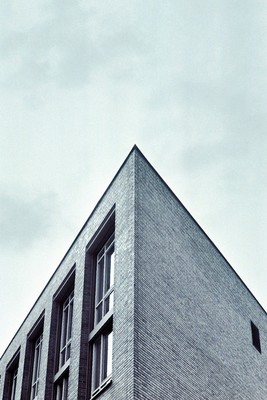 » #2/8 « / Wieder analog / Blog post by <a href="https://strkng.com/en/photographer/wendelin+kipping/">Photographer Wendelin Kipping</a> / 2021-06-28 12:56 / Architektur