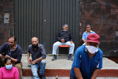 Group / Street / streetphotography,eye,contact,mexico