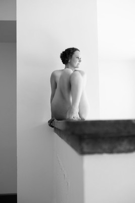 » #6/6 « / Treppenhaus / Blog-Beitrag von <a href="https://strkng.com/de/model/maren+w-/">Model Maren W.</a> / 25.03.2022 14:11 / Nude / Nude,nudeart,schwarzweiß,schwarzweißfotografie,aktfotografie,akt