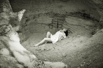 » #2/3 « / Kiesgrube / Blog post by <a href="https://strkng.com/en/model/maren+w-/">Model Maren W.</a> / 2022-05-21 16:25