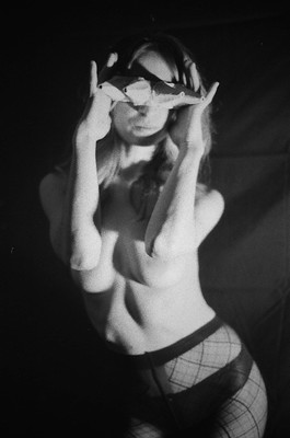 » #7/9 « / Sara / Blog-Beitrag von <a href="https://strkng.com/de/fotograf/eldark+photography/">Fotograf ELDARK PHOTOGRAPHY</a> / 22.02.2022 10:38 / Schwarz-weiss