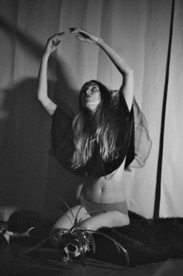 » #3/9 « / Annika / Blog post by <a href="https://strkng.com/en/photographer/eldark+photography/">Photographer ELDARK PHOTOGRAPHY</a> / 2022-02-26 13:54 / Schwarz-weiss