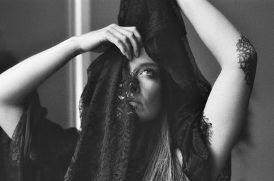 » #6/7 « / Monique / Blog post by <a href="https://strkng.com/en/photographer/eldark+photography/">Photographer ELDARK PHOTOGRAPHY</a> / 2022-03-31 13:35 / Schwarz-weiss