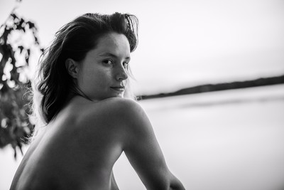 » #1/9 « / First session / Blog-Beitrag von <a href="https://strkng.com/de/fotograf/andreas-f/">Fotograf Andreas_F</a> / 23.08.2024 19:54 / Portrait