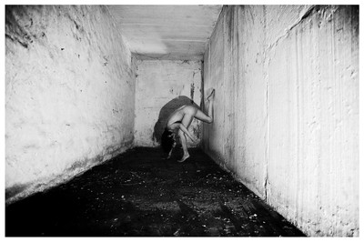 » #2/5 « / unschärfemoment im raum der stille..... / Blog post by <a href="https://strkng.com/en/photographer/ansichten/">Photographer ansichten</a> / 2022-09-10 14:07 / Performance