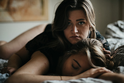 Kaija and Elli #5 / Menschen / girls,shootings,friends,together,bed,sensual,faces,love,picoftheday