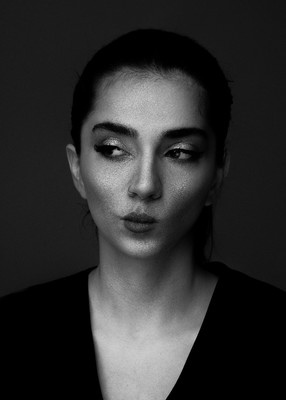 » #4/4 « / Mahsa / Blog-Beitrag von <a href="https://strkng.com/de/fotograf/siavosh+ejlali/">Fotograf siavosh ejlali</a> / 11.08.2025 08:08 / Stimmungen