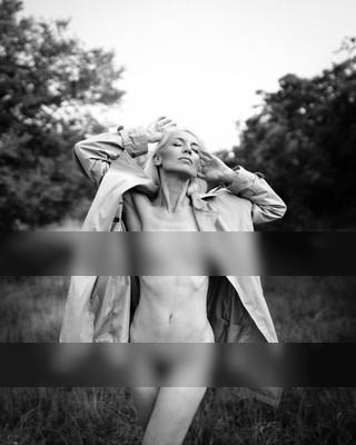 » #1/3 « / Isabell,eine neue Erfahrung ... / Blog-Beitrag von <a href="https://strkng.com/de/fotograf/mario+baumann/">Fotograf Mario Baumann</a> / 26.08.2024 03:08 / Fine Art