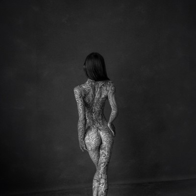 » #1/9 « / Bodyart / Blog-Beitrag von <a href="https://strkng.com/de/fotograf/uwe+trenkner/">Fotograf Uwe Trenkner</a> / 03.08.2024 10:43 / Fine Art