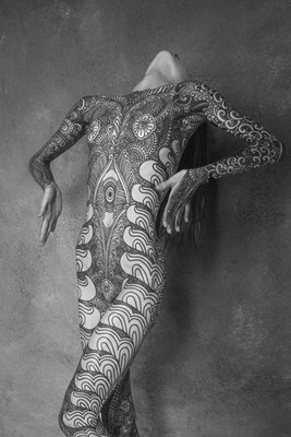 » #3/9 « / Bodyart / Blog-Beitrag von <a href="https://strkng.com/de/fotograf/uwe+trenkner/">Fotograf Uwe Trenkner</a> / 03.08.2024 10:43 / Nude / #tattoo,#bodyart