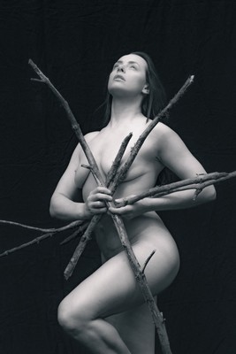 » #8/9 « / Nudes - so far / Blog-Beitrag von <a href="https://strkng.com/de/fotograf/uwe+trenkner/">Fotograf Uwe Trenkner</a> / 22.08.2024 23:20 / Nude