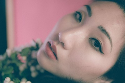 » #8/9 « / Portraits with Minh Ly / Blog-Beitrag von <a href="https://strkng.com/de/fotograf/uwe+trenkner/">Fotograf Uwe Trenkner</a> / 16.11.2024 06:55 / Portrait