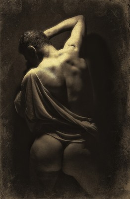 » #7/9 « / Selfation / Blog post by <a href="https://strkng.com/en/photographer/medaltan/">Photographer Medaltan</a> / 2024-08-07 00:38 / Nude