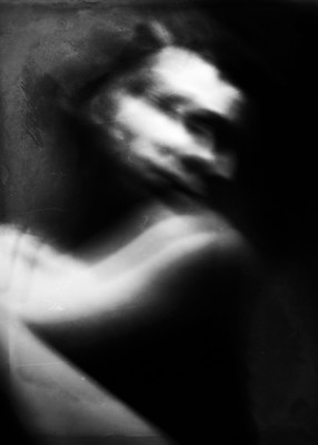 » #1/4 « / Selfporaiture / Feedback post by <a href="https://strkng.com/en/photographer/milica+markovi%C4%87/">Photographer Milica Marković</a> / 2023-01-21 01:58