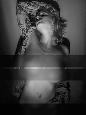 With Passion With Passion / Nude Fotografie von Fotograf Andrew W Pilling ★12 | STRKNG