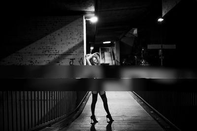 Under the Bridge / Nude  Fotografie von Fotograf Peter Grüner ★4 | STRKNG