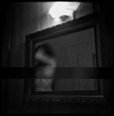 The Phantom In the House of Love / Konzeptionell  Fotografie von Fotograf Pablo Fanque’s Fair ★8 | STRKNG