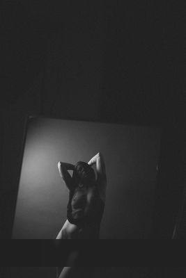 Deep within / Nude  photography by Model Rahel van der Meer ★13 | STRKNG