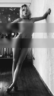 standing nude / Nude  photography by Photographer mika-ef ★3 | STRKNG