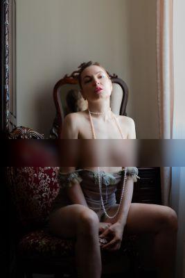 watch me now / Portrait  Fotografie von Fotograf maarew | STRKNG