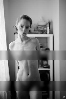 kitchen story / Nude  Fotografie von Fotograf Kai Mueller ★79 | STRKNG