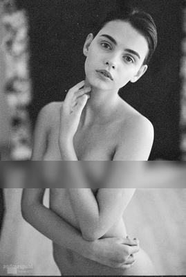 we do what we're told / Nude  Fotografie von Fotograf Andreas Puhl ★104 | STRKNG