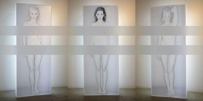 Three Graces 2014  Lenticular mounted on custom acrylic light box.  72&quot; x 28&quot; x 8&quot;  Edition of 3 / Fine Art  Fotografie von Fotograf Gershon Kreimer ★5 | STRKNG