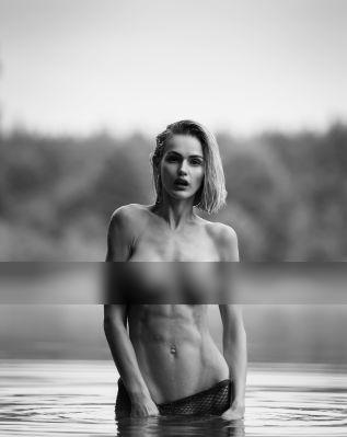 Tinka / Nude  Fotografie von Fotograf Schattenkünstler ★9 | STRKNG