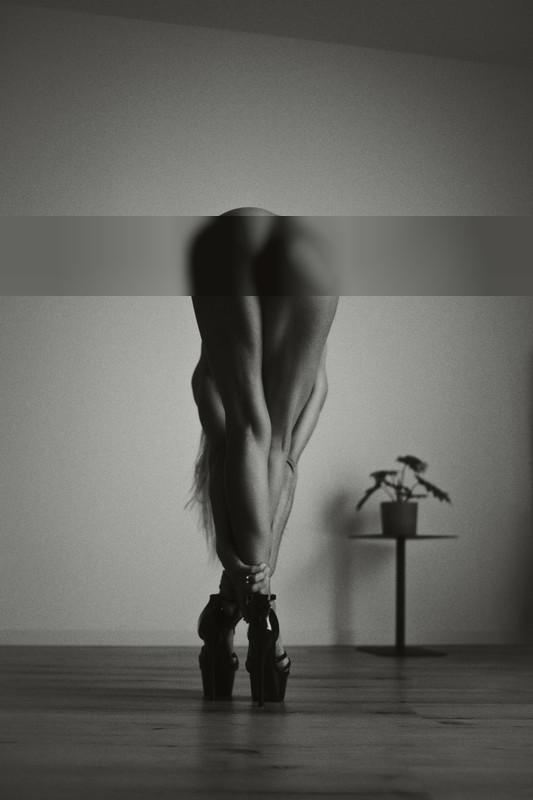 L / Nude  Fotografie von Fotograf 0_rly ★1 | STRKNG