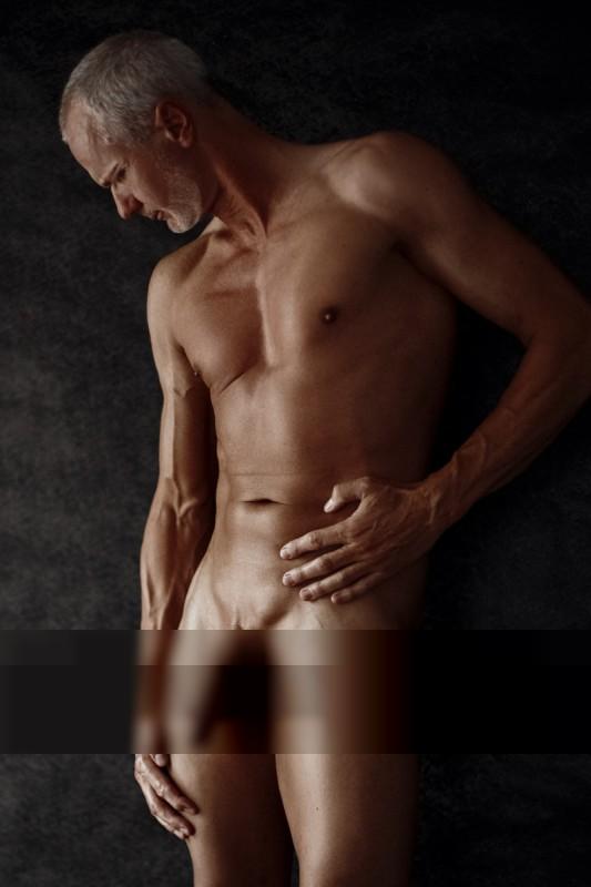 Daniel / Nude  photography by Photographer Tatjana Dietrich | STRKNG