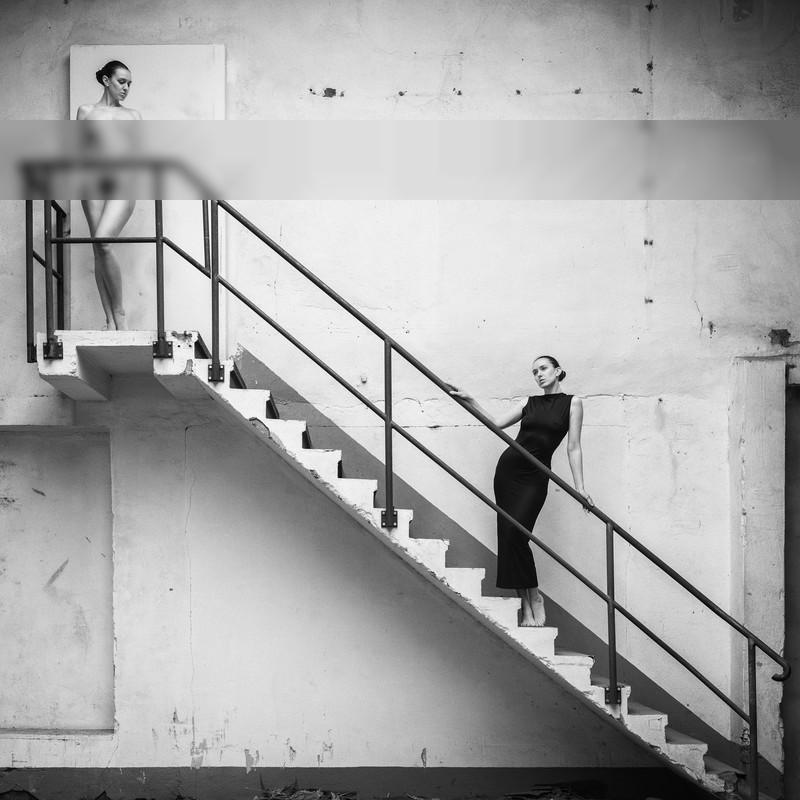 on the stairs / Nude  Fotografie von Fotograf DirkBee ★30 | STRKNG