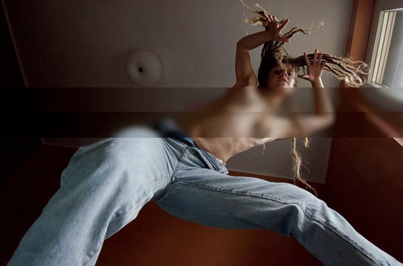 Shazam! / Nude  Fotografie von Fotograf Keith Brighouse ★1 | STRKNG