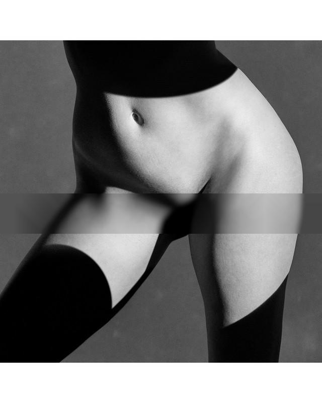 Rounded Shadow Study / Nude  Fotografie von Fotograf Nicholas Freeman ★9 | STRKNG