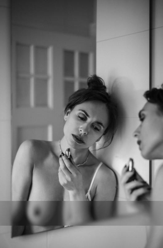Melancholie / Nude  photography by Photographer Markus Grimm ★2 | STRKNG