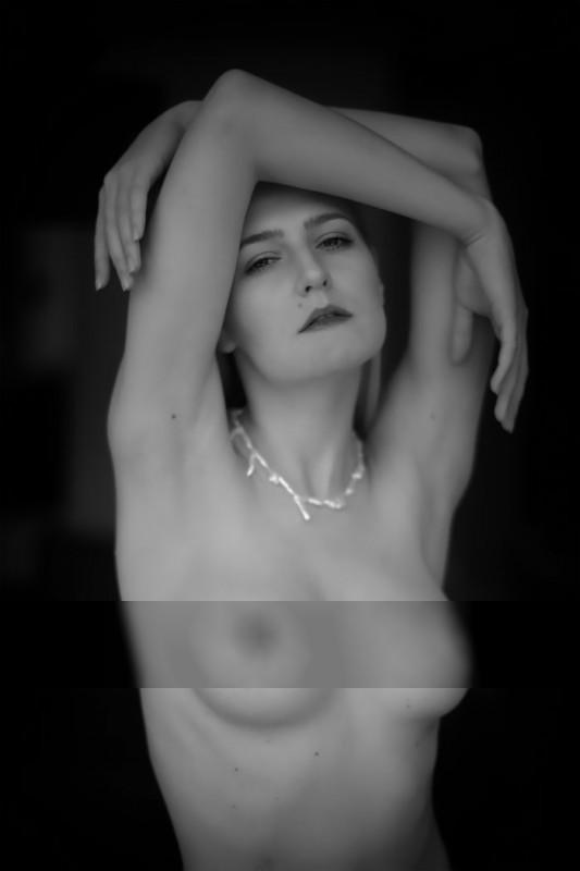 nadya | 9 / Nude  photography by Photographer Peter Meyer ★10 | STRKNG