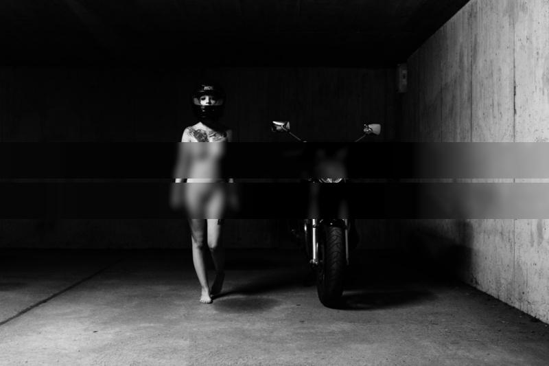 She's coming / Nude  Fotografie von Fotograf Hannes Trapp ★1 | STRKNG