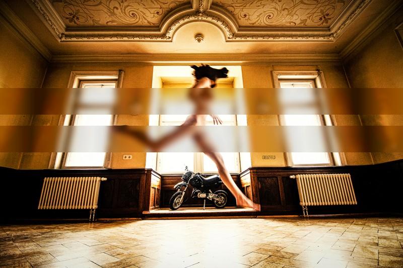 and the horse jumped over the bike / Nude  photography by Photographer Jakob Creuzfeld | STRKNG