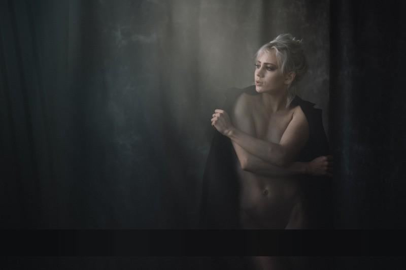 Liss / Nude  photography by Photographer Mauro ★6 | STRKNG