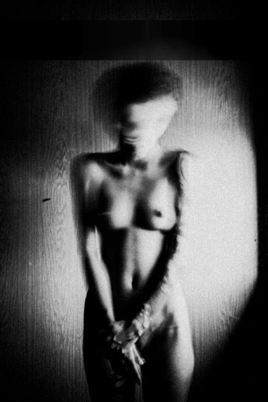 Insomnia / Nude  Fotografie von Model Irina ludosanu ★18 | STRKNG