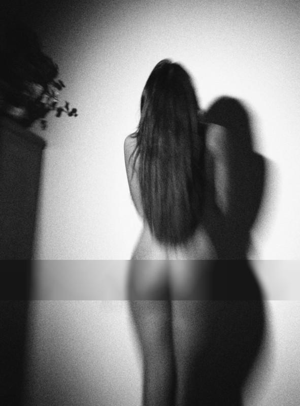 Dietro te stessa / Nude  photography by Photographer 6zeio6 ★43 | STRKNG