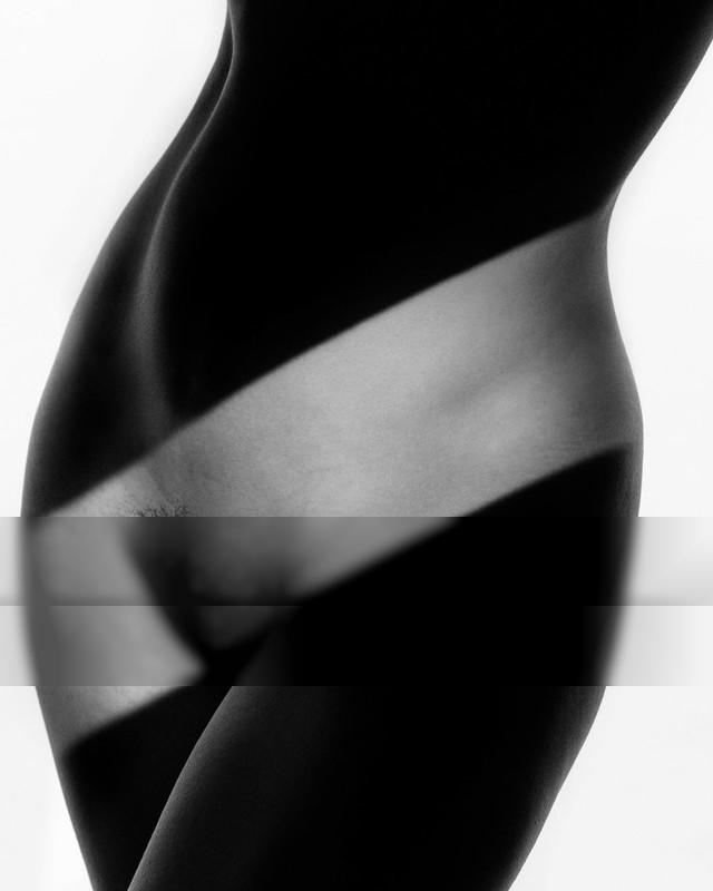 strip(P)ed / 2023-10-23 strip(P)ed / Nude Fotografie von Fotograf Nicholas Freeman ★13 | STRKNG